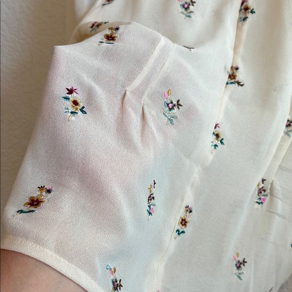 Topshop Cream Sheer Embellished Cuffed Sleeve Blouse - Picture 6 of 6